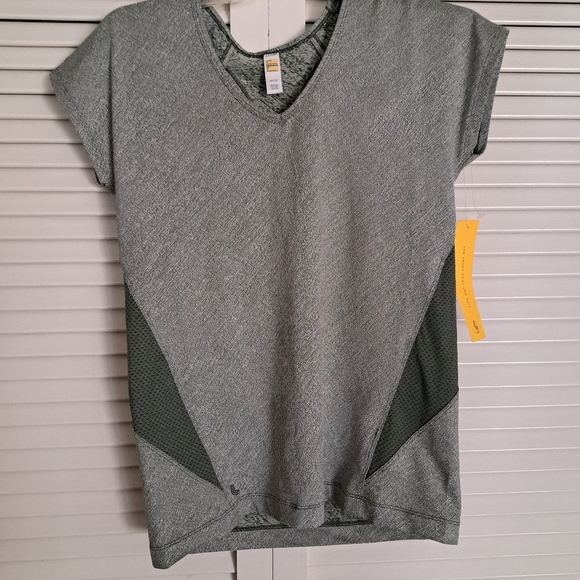 Lole shirt - Picture 2 of 6